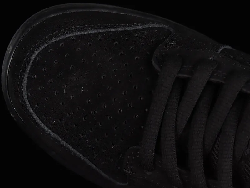All categories Nk SB Dunk series Nk SB Dunk Low low-top sneakers Z version UNDFEATED x Nk Dunk Low black soul color dunk series low-top casual sports skateboard shoes DO9329-001